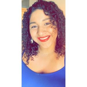 Meet your Posher, Clarissa